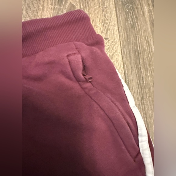Adidas x Peloton Burgundy Gender-Neutral Jogger Sweatpants Size Medium - Picture 7 of 7